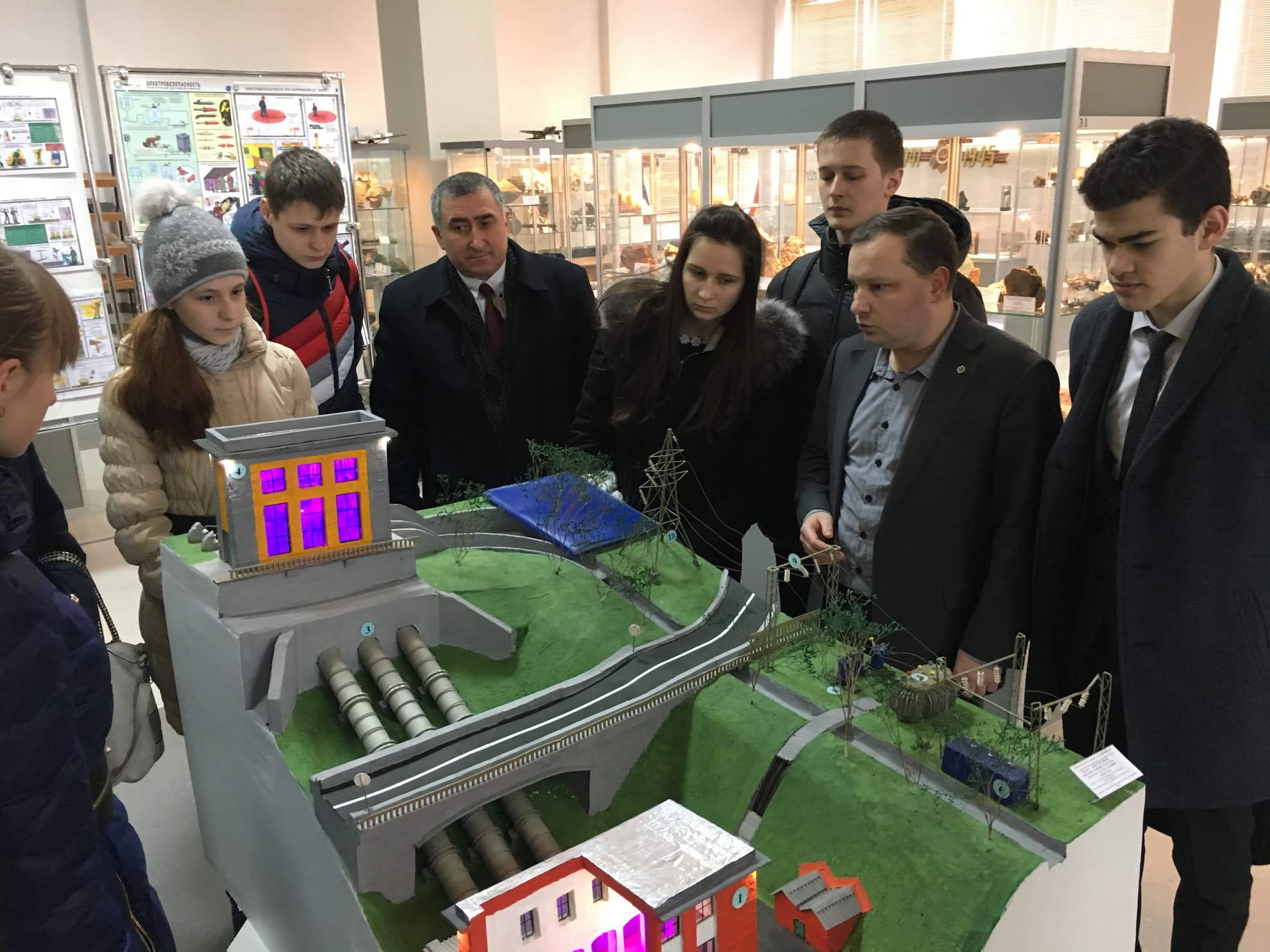 С математическим лицеем